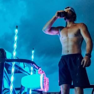 Meet your Posher, Ryan